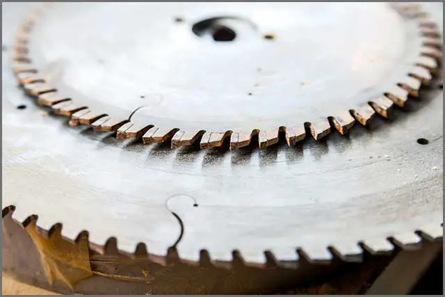 Image showing a cutting tool teeth number, teeth type, hook angle.