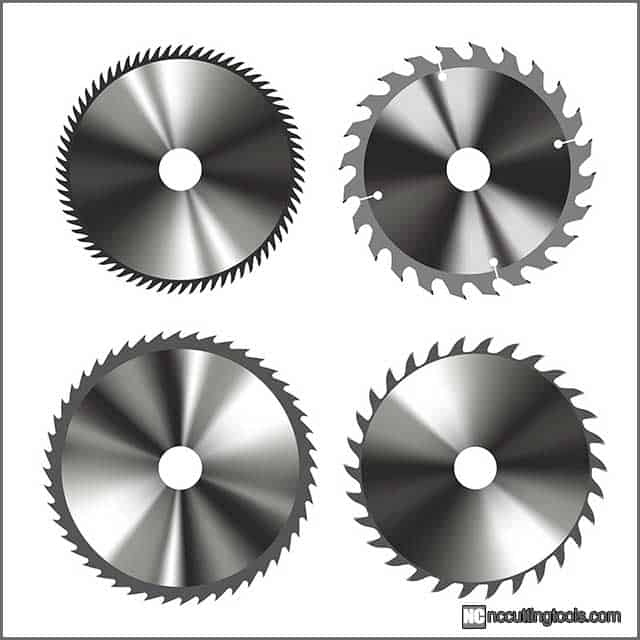 Circular saw blades with varying teeth