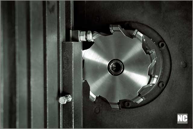 A TCT Saw blade in a Mitre saw