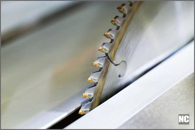 Close-up picture of Carbide tipped cold cut saw blade