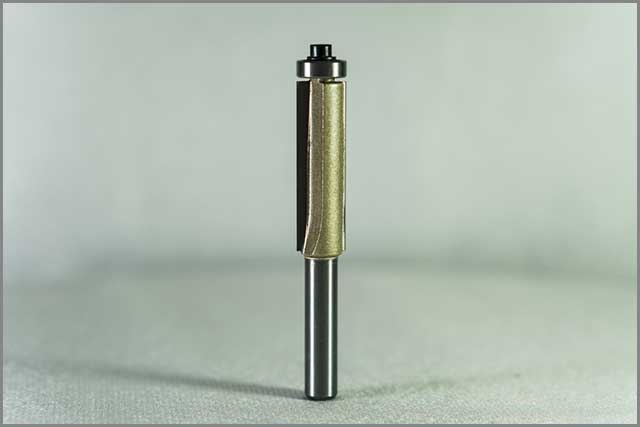 A straight Router Bit.