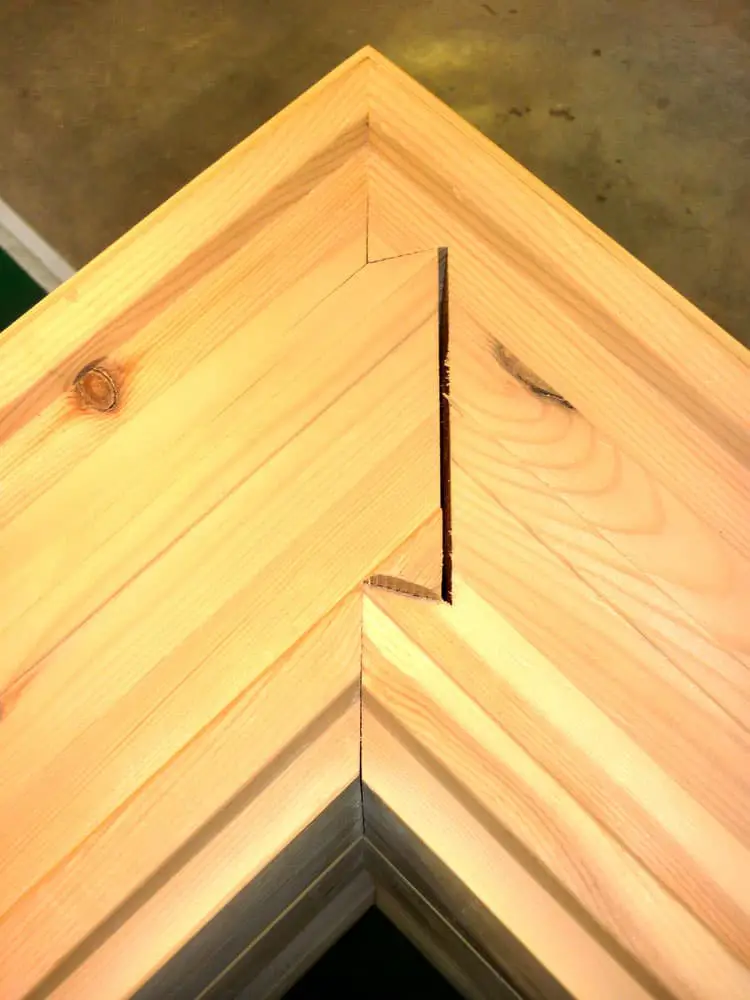 A secret miter dovetail joint is in use