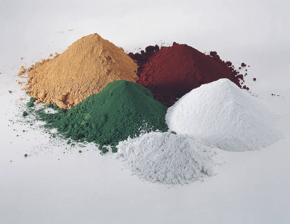 Aluminum oxide powder.